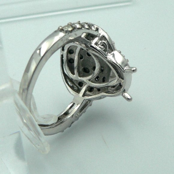 Sz 7 KARIS Collection Ladybug Ring NWOT - Picture 4 of 6